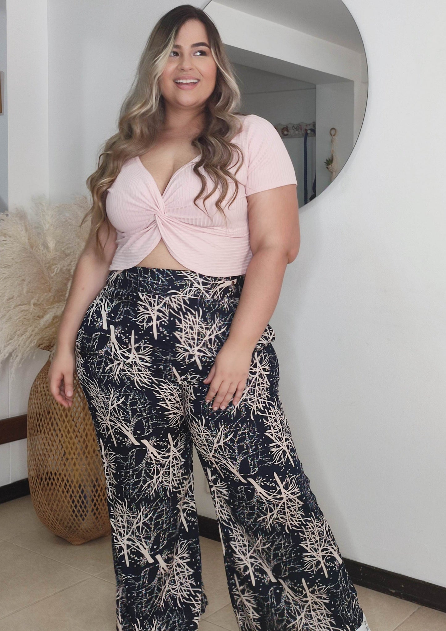 Pantalón palazzo azul oscuro estampado plus size - Áttika Klozet