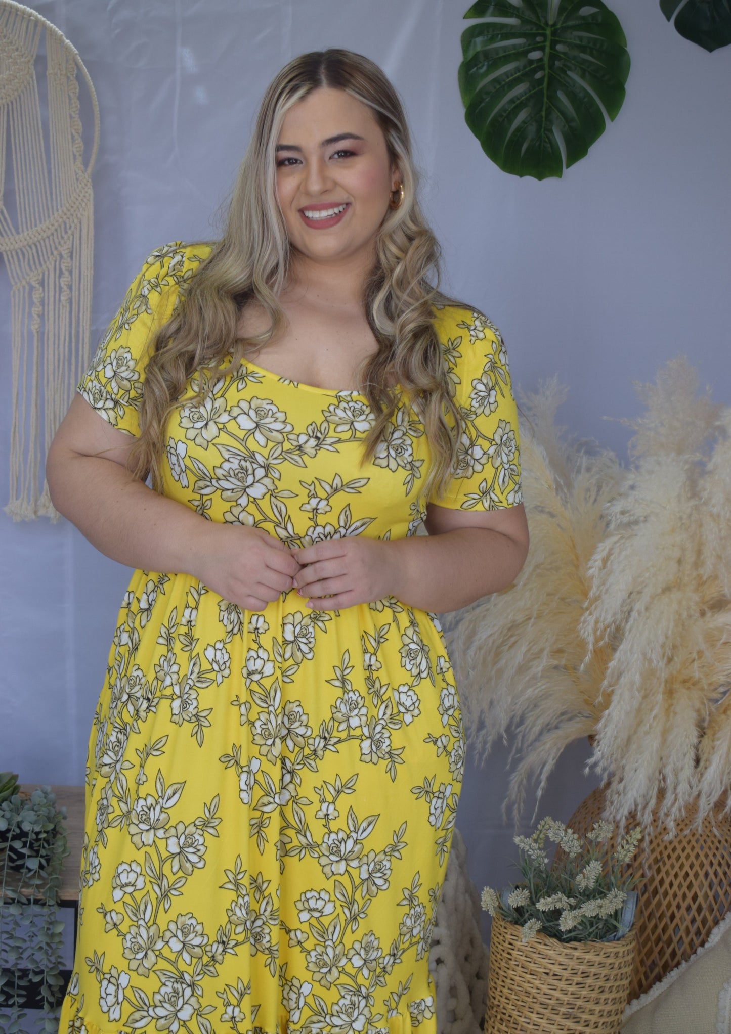 Vestido peach largo amarillo plus size - Áttika Klozet