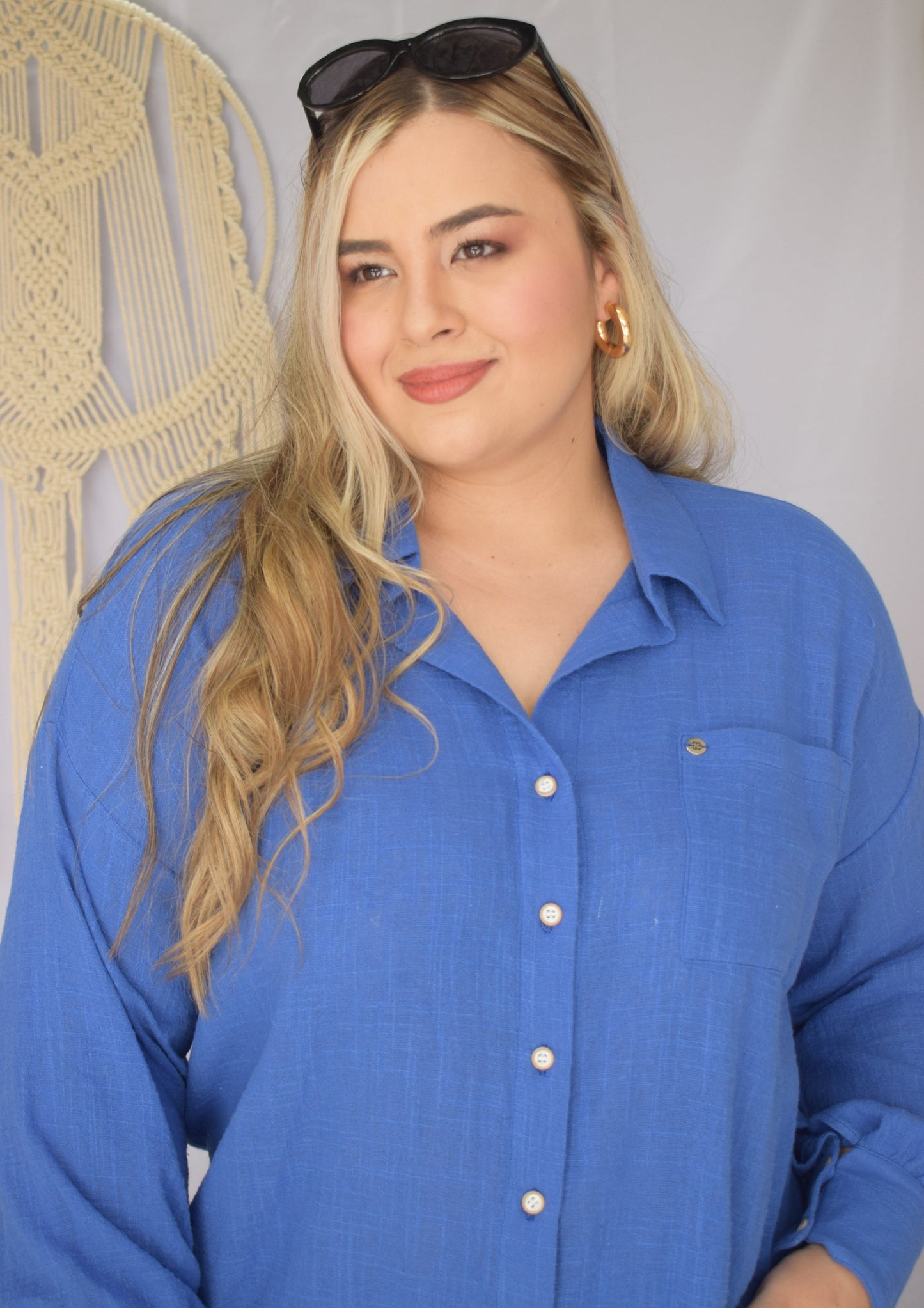Blusa camisera lino azul rey plus size - Áttika Klozet