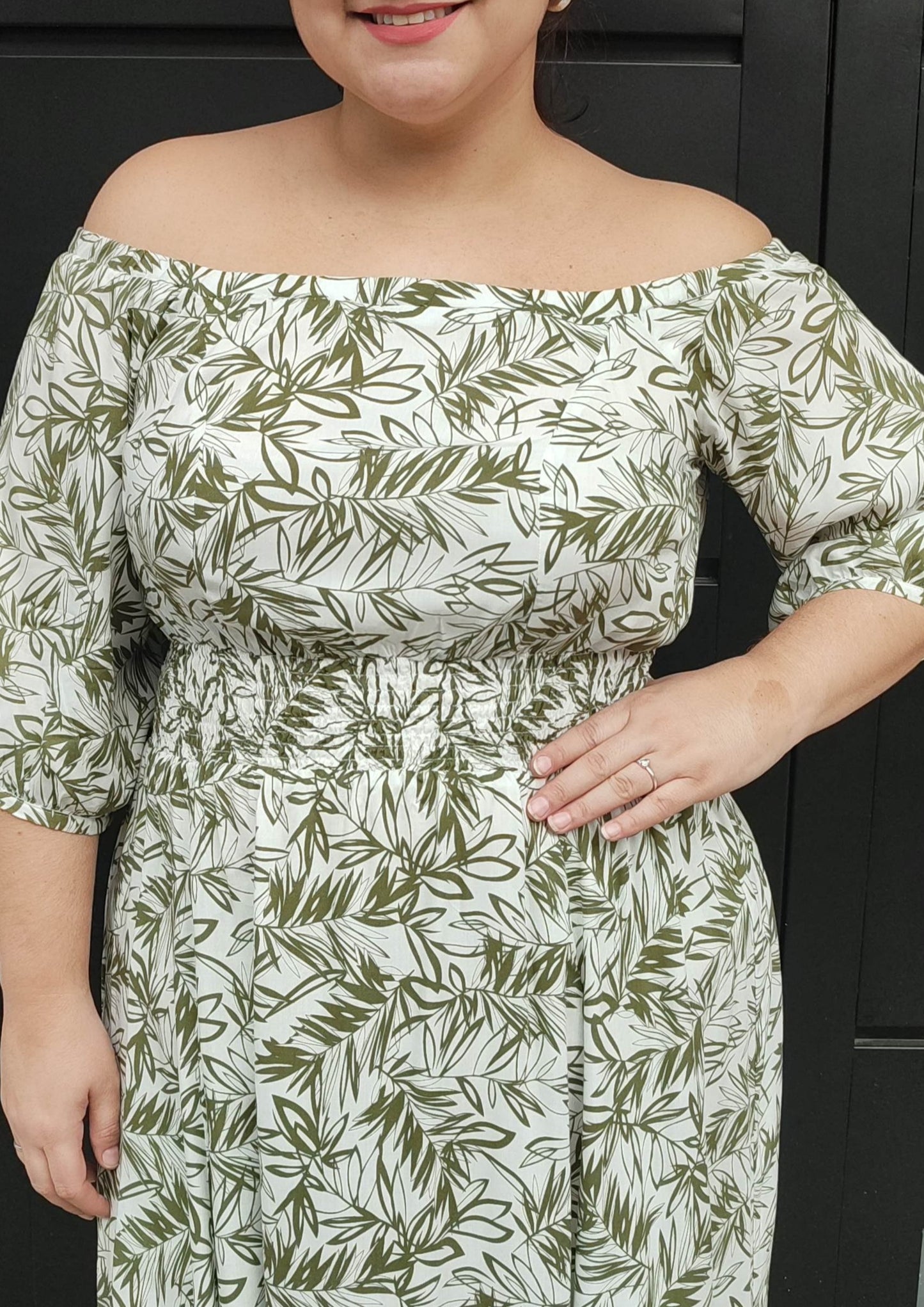 Vestido largo bandeja hojas blanco/verde plus size - Áttika Klozet