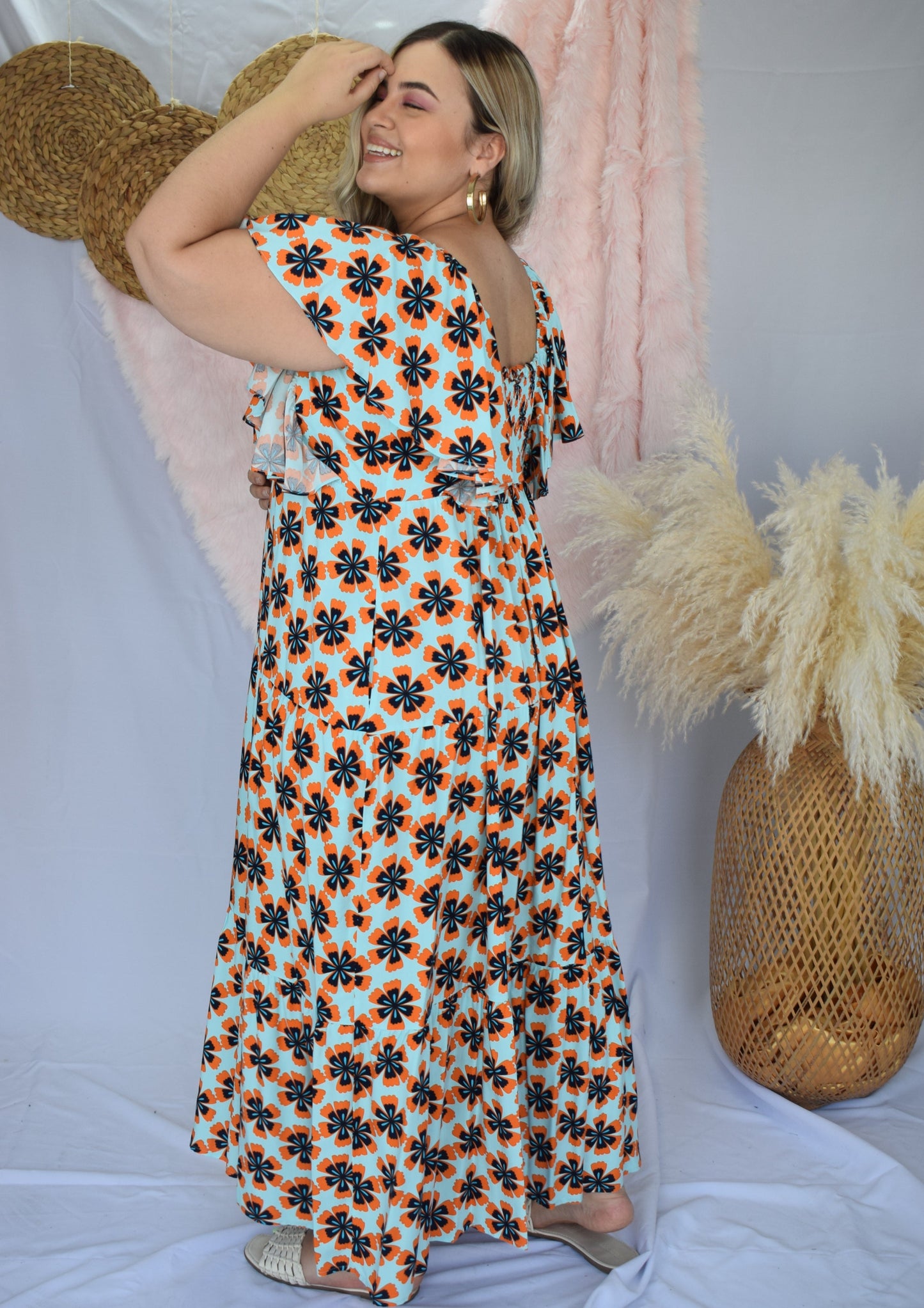 Vestido largo margaritas azul aguamarina plus size - Áttika Klozet