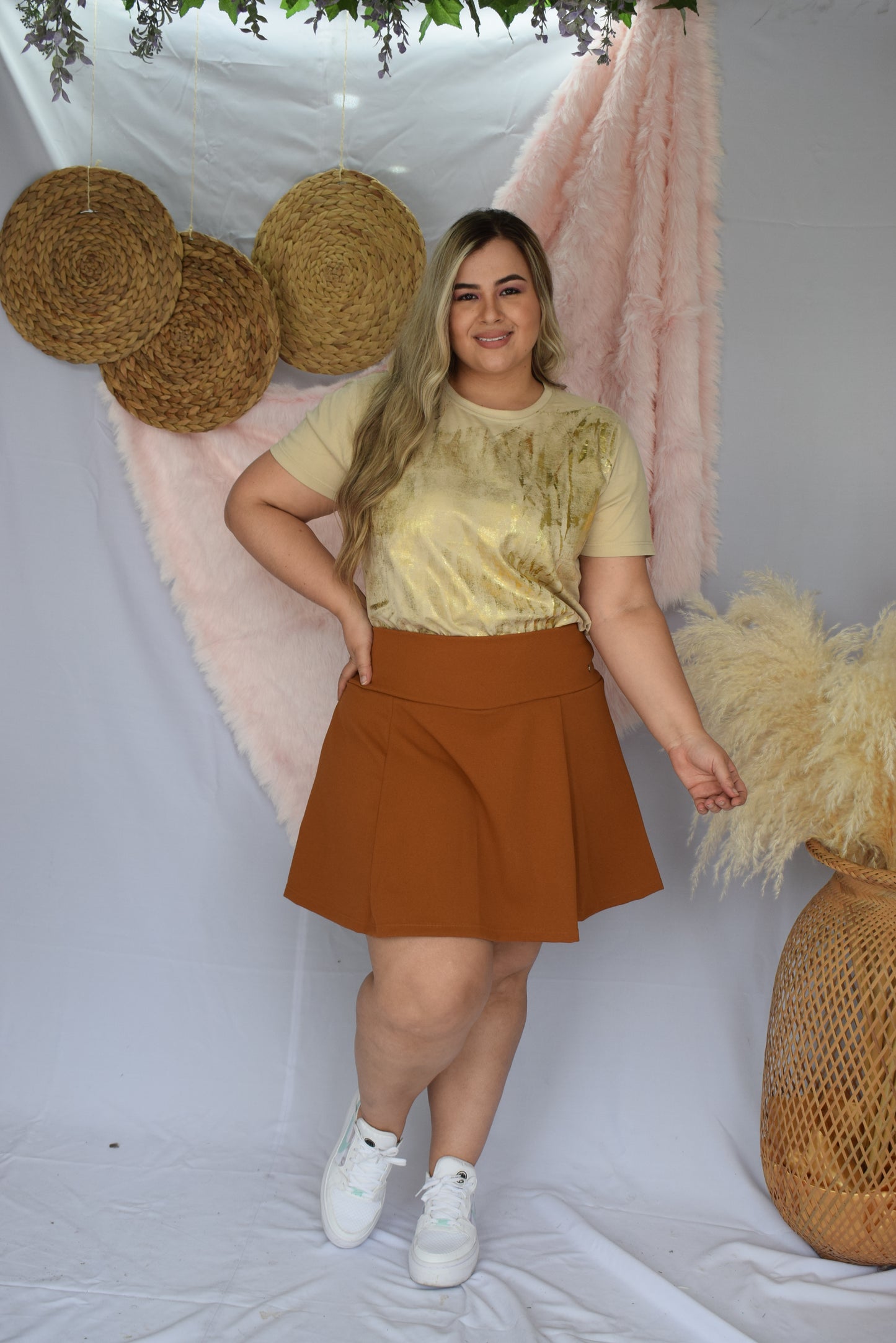 Falda short camel plus size - Áttika Klozet