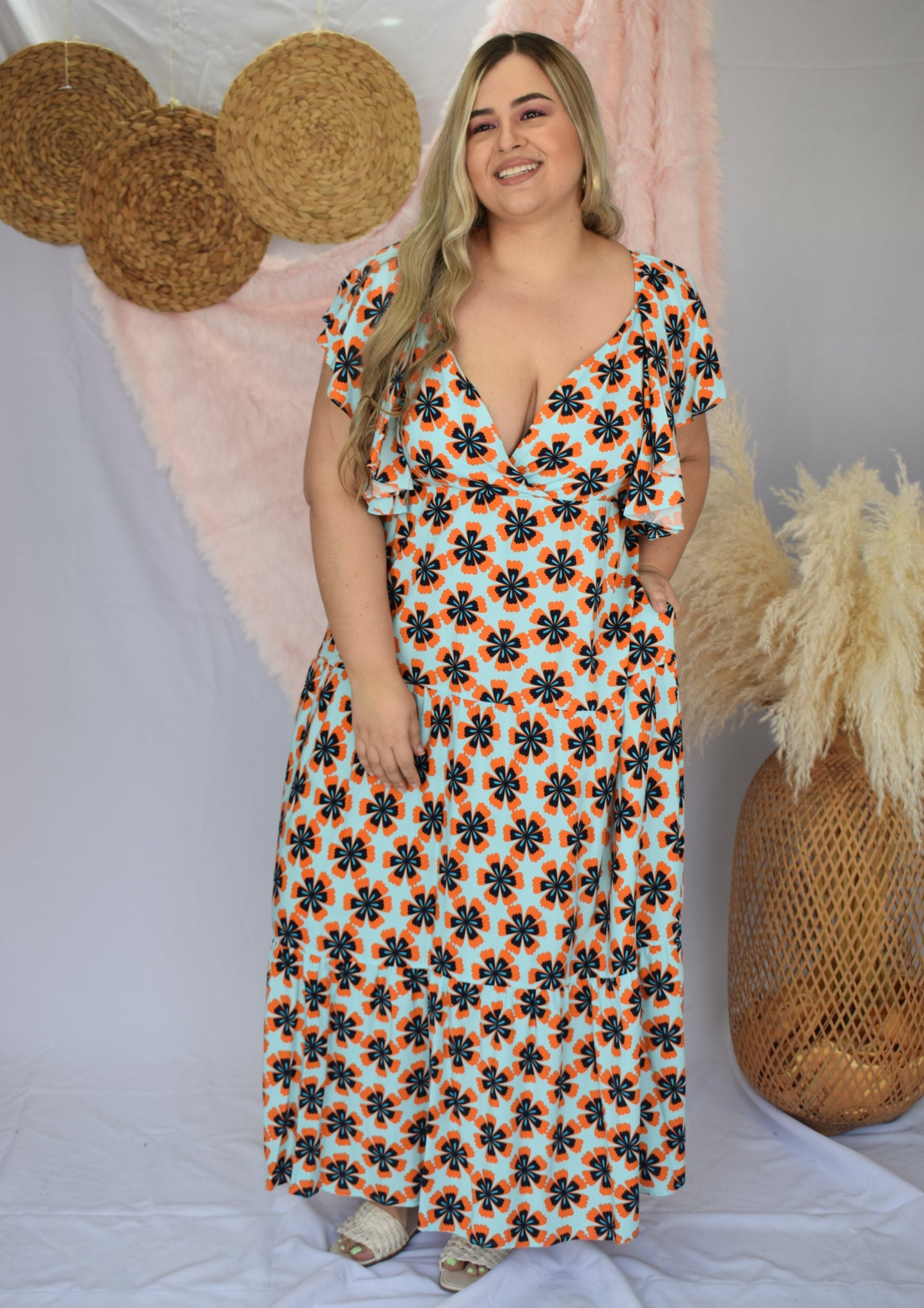 Vestido largo margaritas azul aguamarina plus size - Áttika Klozet