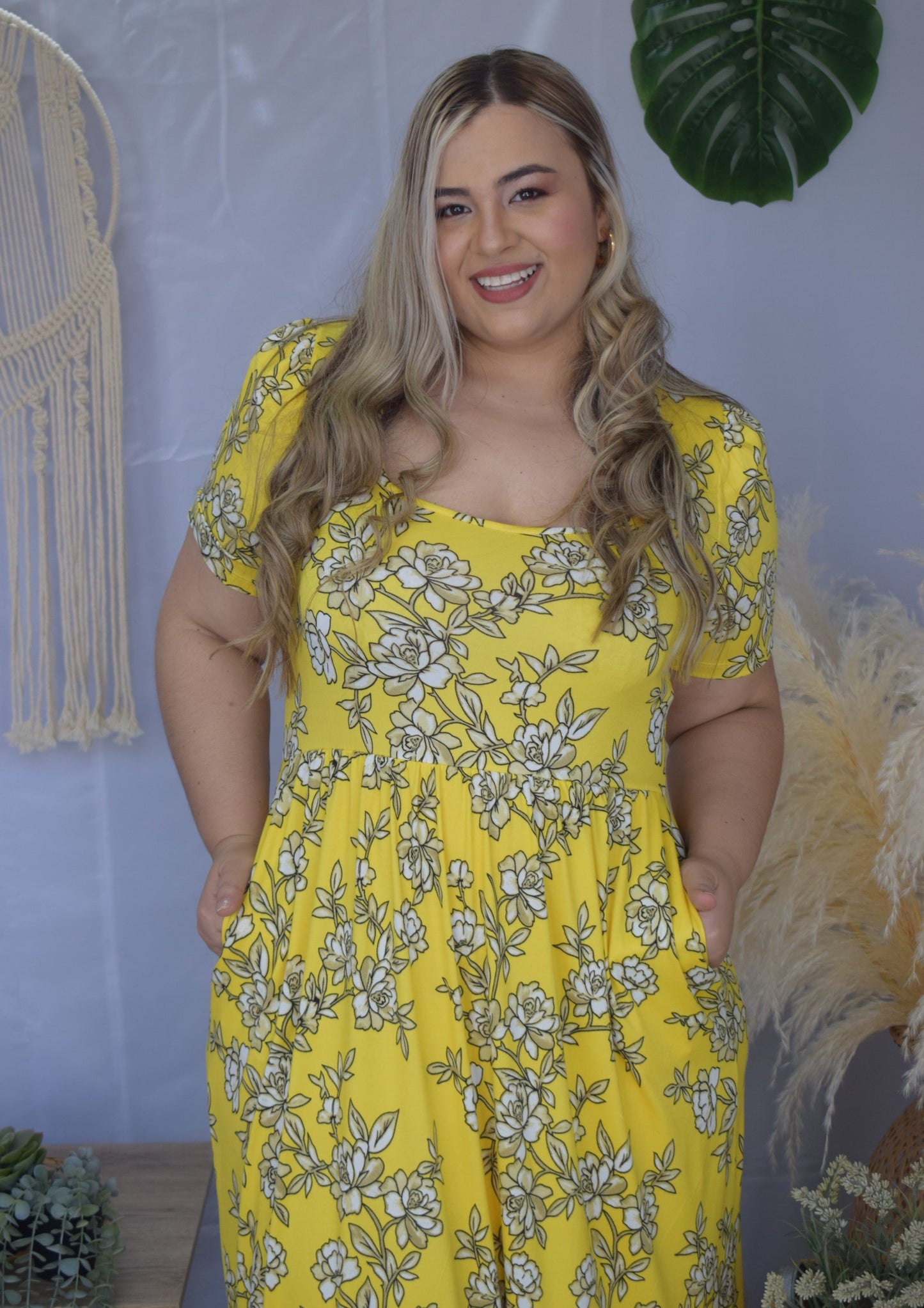 Vestido peach largo amarillo plus size - Áttika Klozet