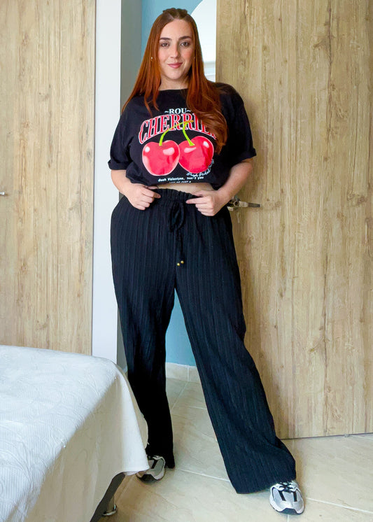 Pantalón plisado negro plus size