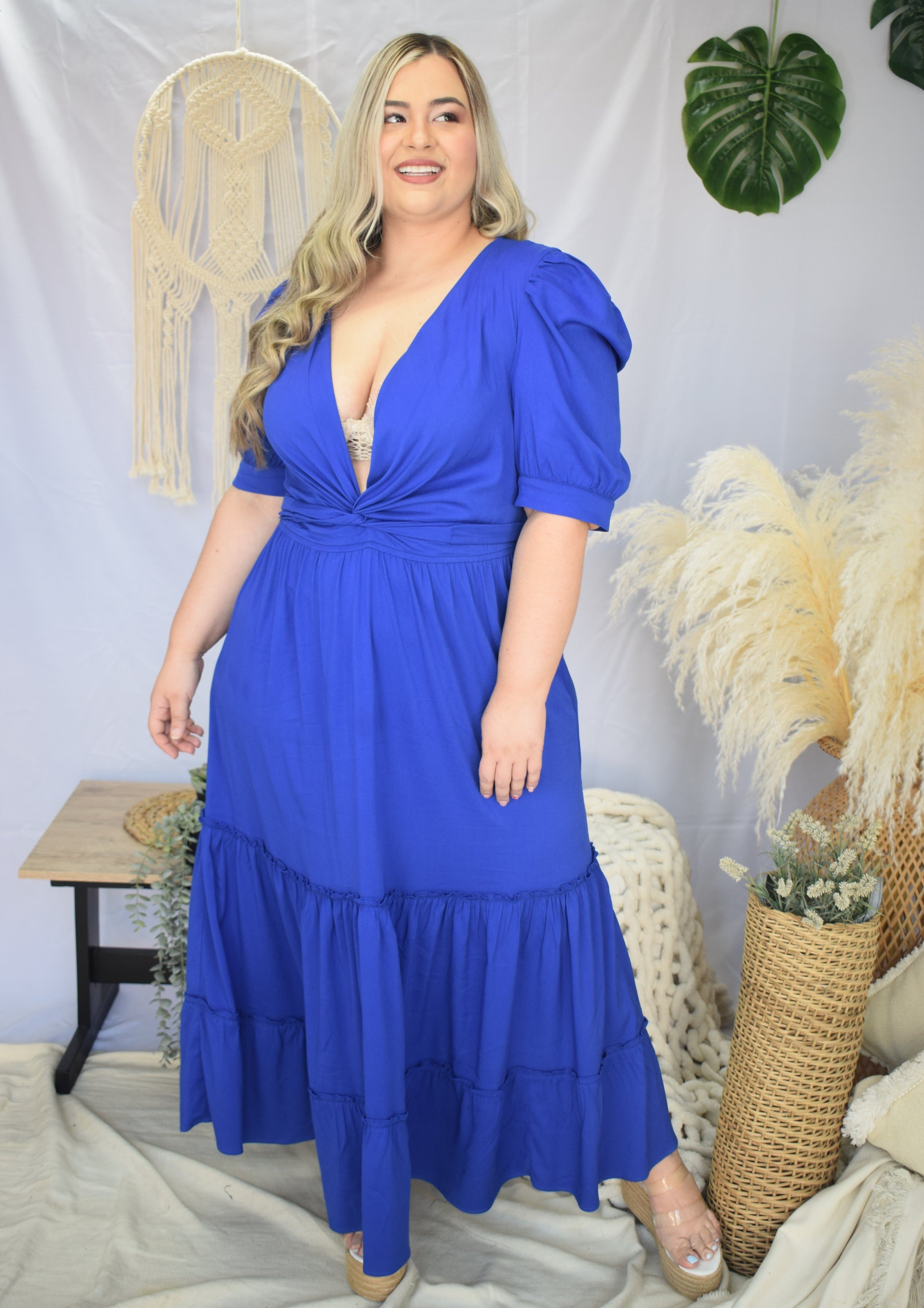 Vestido discount azul escotado