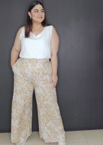 Set bluson y pantalón camel plus size