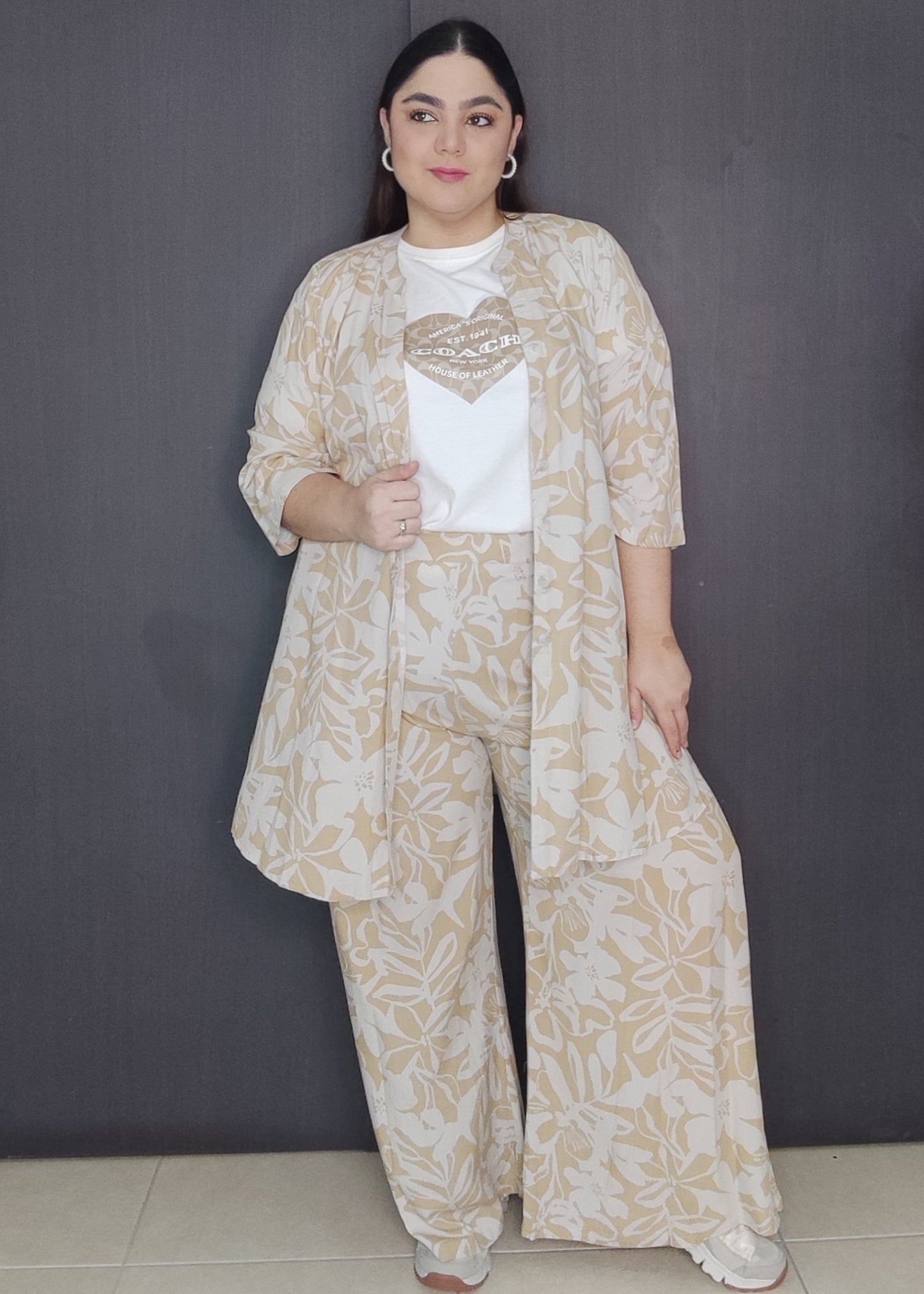 Set bluson y pantalón camel plus size