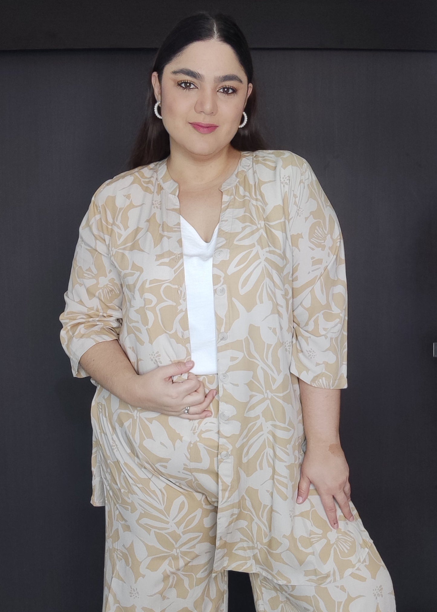Set bluson y pantalón camel plus size
