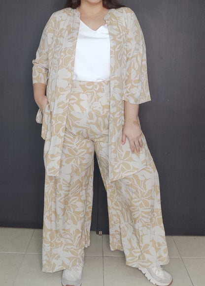 Set bluson y pantalón camel plus size
