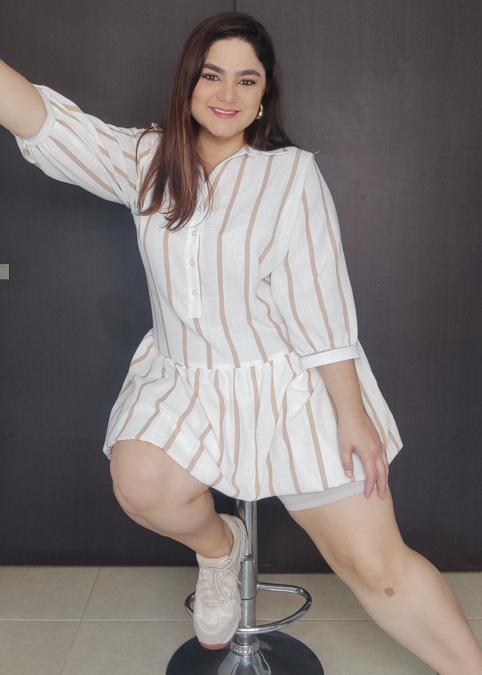 Vestido corto puff rayas camel plus size - Áttika Klozet
