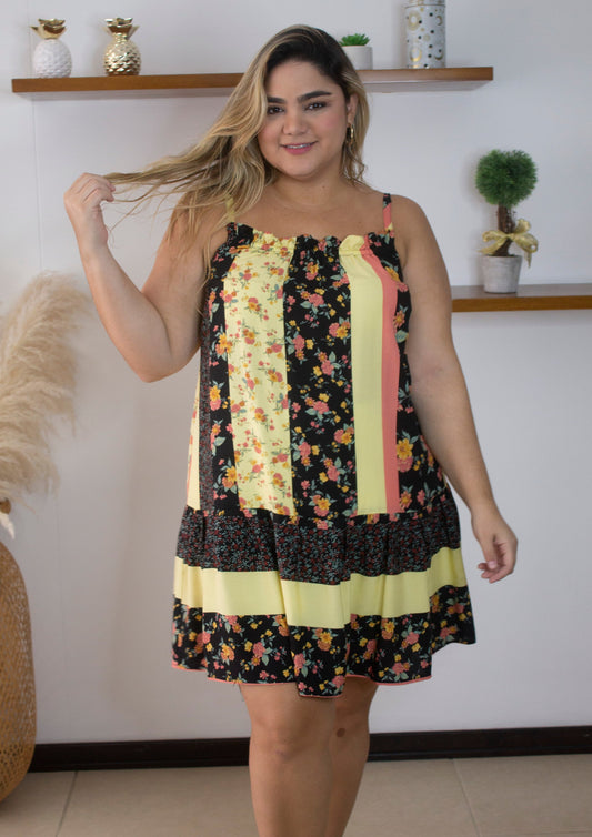 Vestido corto de tiras patchwork amarillo plus size - Áttika Klozet